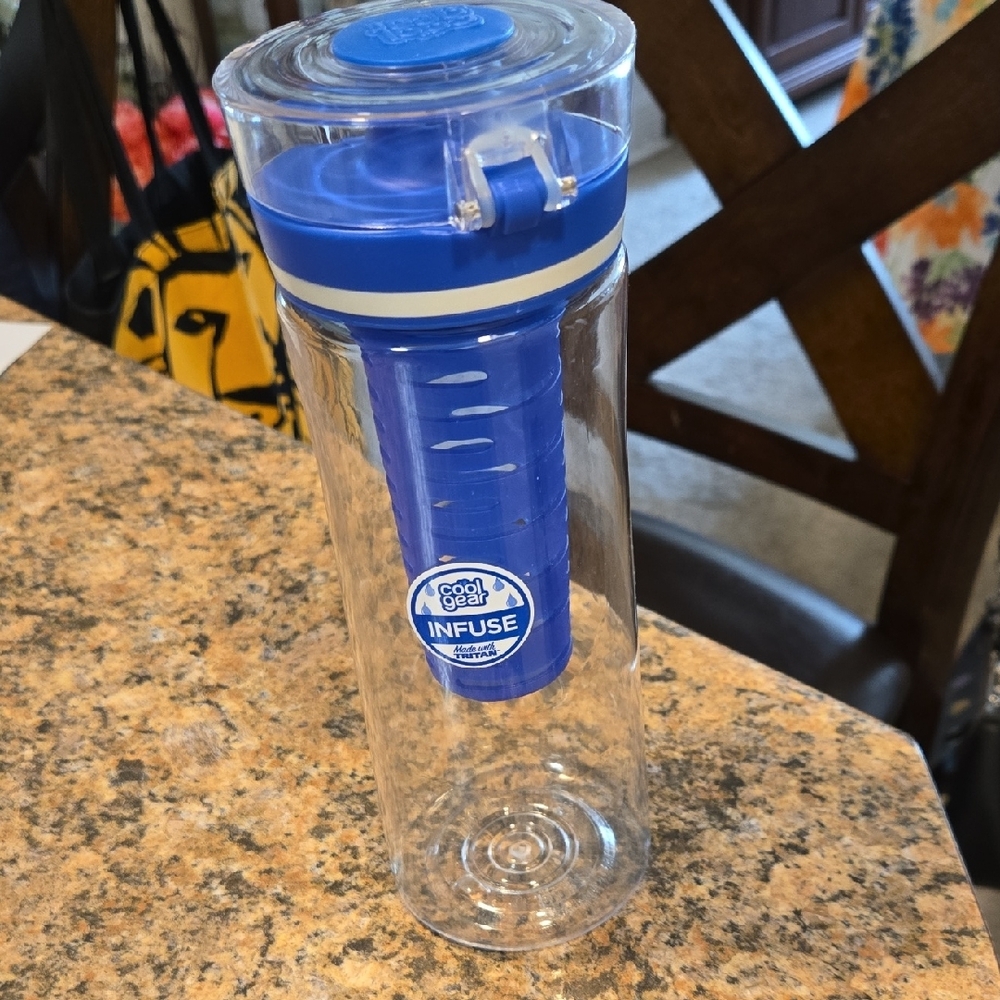 Cool Gear Blue Flavor Infuser Water Bottle